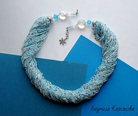 Beaded necklace "Snowy morning"