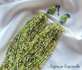Beaded necklace "Lime"